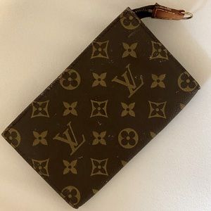 Vintage Louis Vuitton petite cosmetic pouch